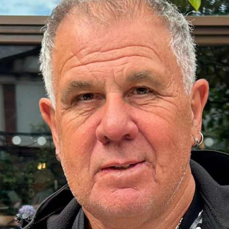 Andy Burton